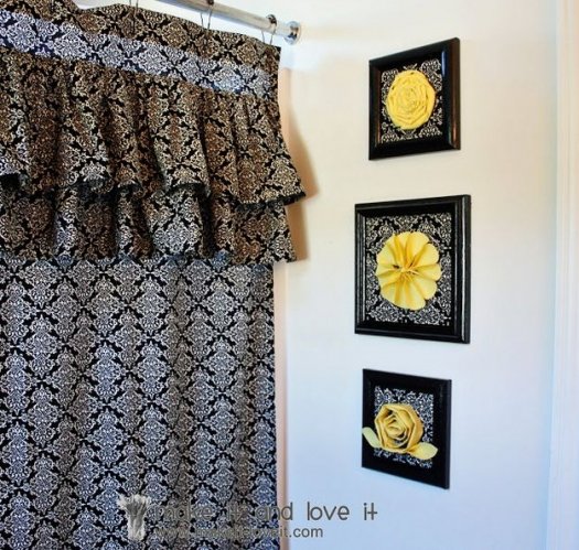  Прикрашаємо стіну текстильним декор в рамці.