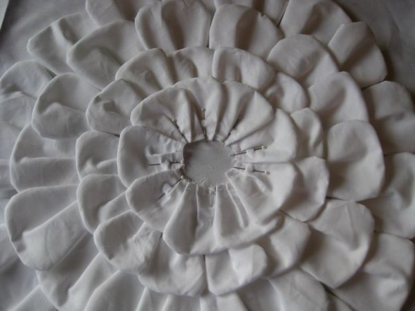  Майстер клас виготовлення декоративної подушки з квіткою.