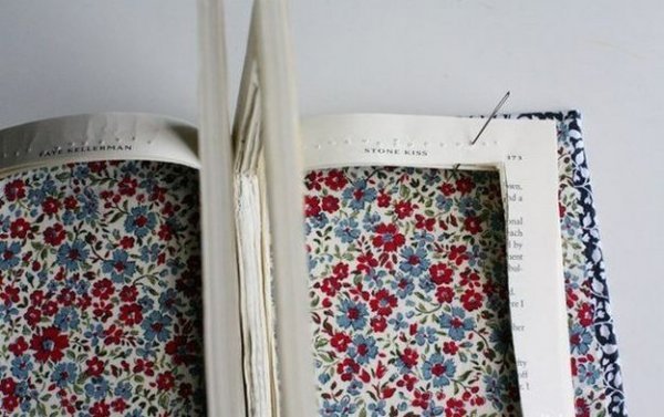  Як зробити оригінальний клатч зі старої книги.