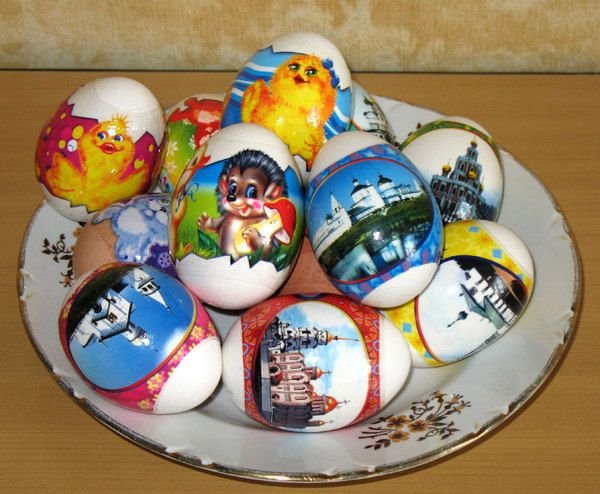  Фарбуємо яйця на великдень своїми руками. Як пофарбувати яйця до Великодня. Фарбовані яйця   основа великоднього столу, символ прихованої від очей життя.