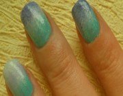  Омбре – манікюр з переходом кольору на одному нігті