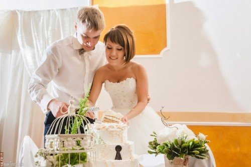  Радить експерт: як вибрати торт для весілля?