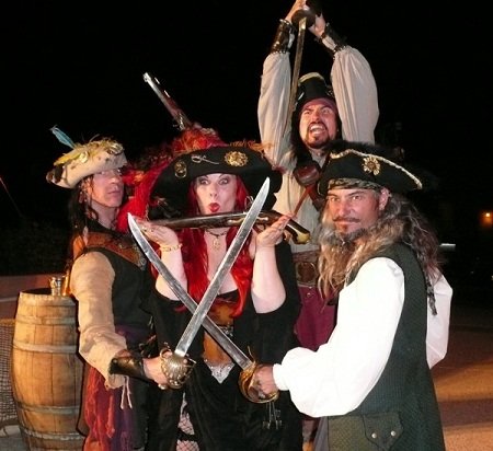  Сценарії піратських вечірок для дітей і дорослих