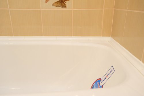  Керамічний плінтус для ванни здатний надати завершеність дизайну ванної кімнати