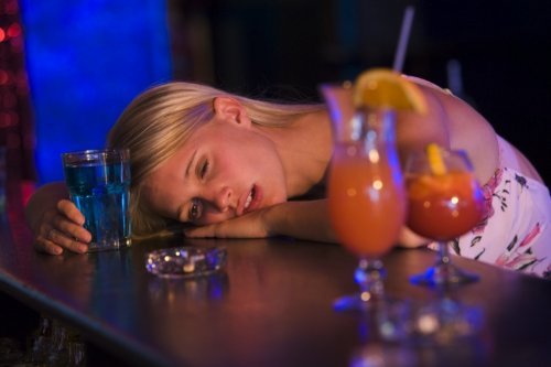  Особливості жіночого алкоголізму, його симптоми, наслідки та лікування
