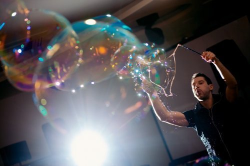  Шоу мильних бульбашок на дитяче свято — огляд послуг: