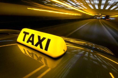  Таксі в Криму: виклик, ціни, таксопарки