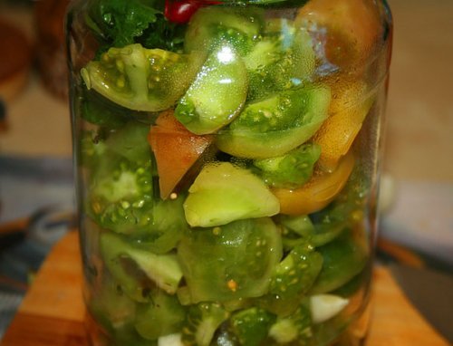 1445946372 salat z zelenih pomdorv na zimu recepti z foto Салат із зелених помідорів на зиму рецепти з фото