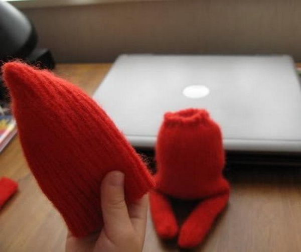  Лисиця іграшка з рукавички своїми руками.