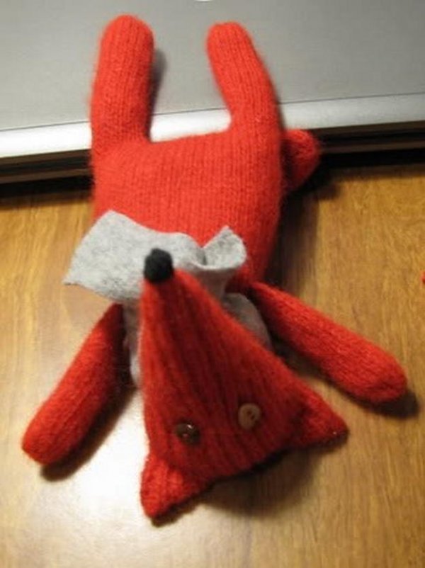  Лисиця іграшка з рукавички своїми руками.