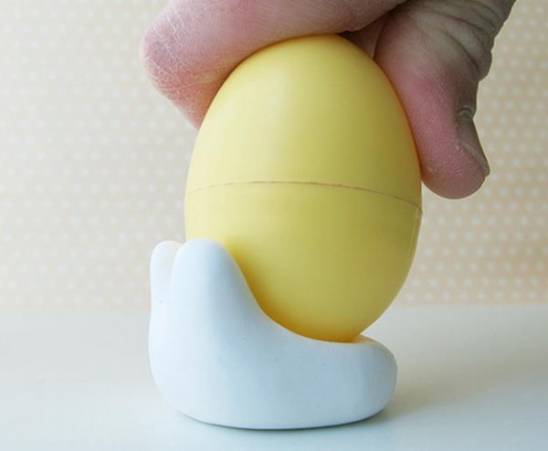 Підставки для великодніх яєць з полімерної глини.