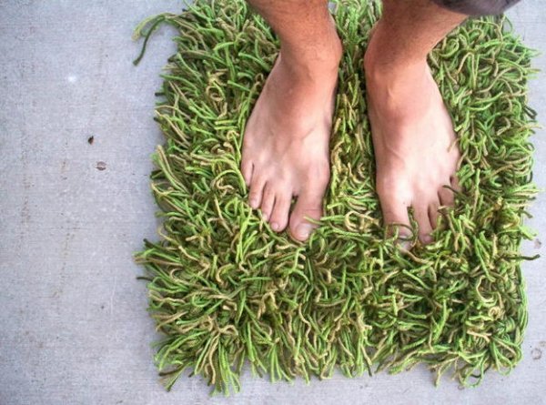  В\яжемо килимок у вигляді трави своїми руками.