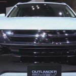 Відео тест драйв Mitsubishi Outlander 20172018 року Відео тест драйв Mitsubishi Outlander 20172018 року
