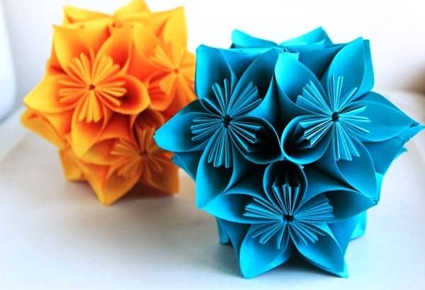 4663d37f2b3bef2856c9bcf8cc1558f5 Квіти орігамі з паперу: схеми поетапно своїми руками, варіанти кольорів, складні вироби і найпростіші ідеї для дітей