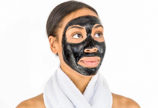 d5b861a6d1eb0b0c7af8bf7f62df129c Як зробити чорну маску для обличчя – рецепти та поради