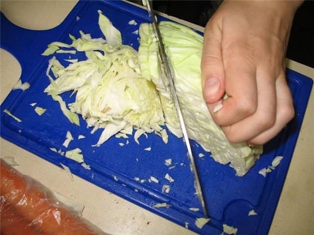 f60394457b3944c93561e9a6bc9012fd Як приготувати салат осінній на зиму для всієї родини