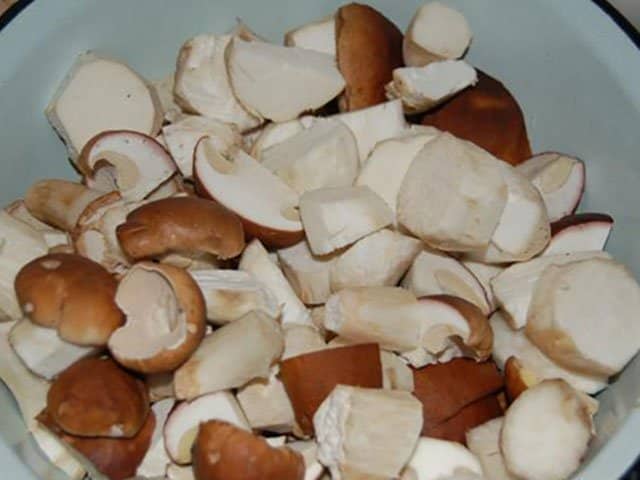 f9831b7a4f78c4068c32174cf0e55f1a Підбірка смачних рецептів маринування білих грибів на зиму