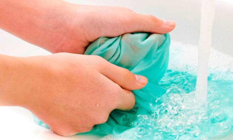 6cdeded7401c9bb13de52ad166ccd9c9 Ручне прання: як правильно прати речі руками