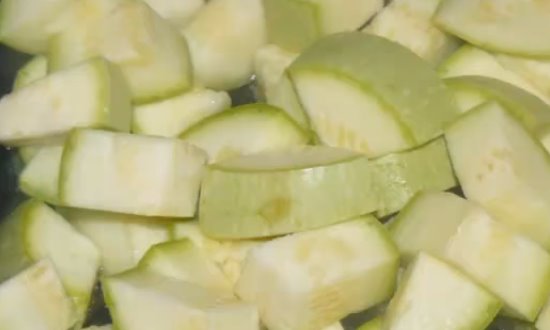  Швидкі і смачні смажені кабачки на сковороді — 5 простих рецептів