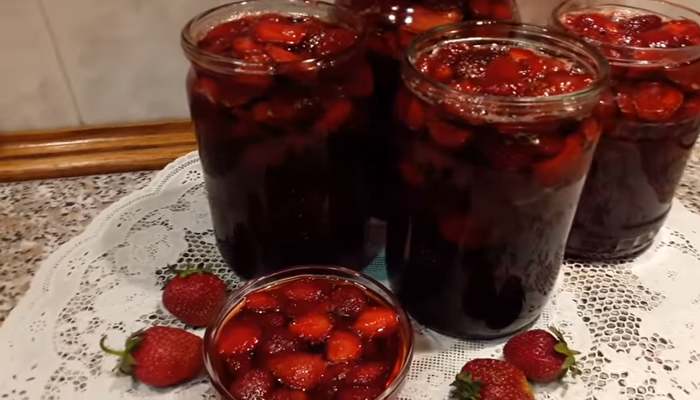  Варення з полуниць на зиму густе з цілими ягодами