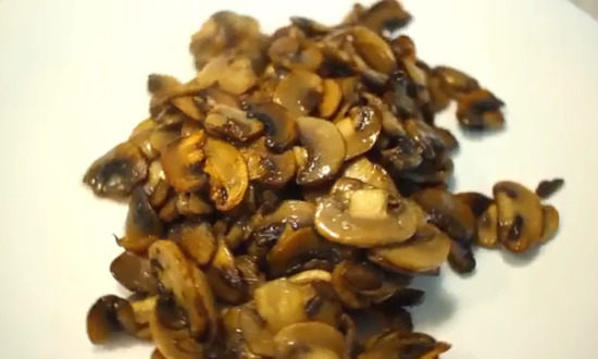  Рецепти грибного супу зі свіжих печериць з картоплею — як приготувати
