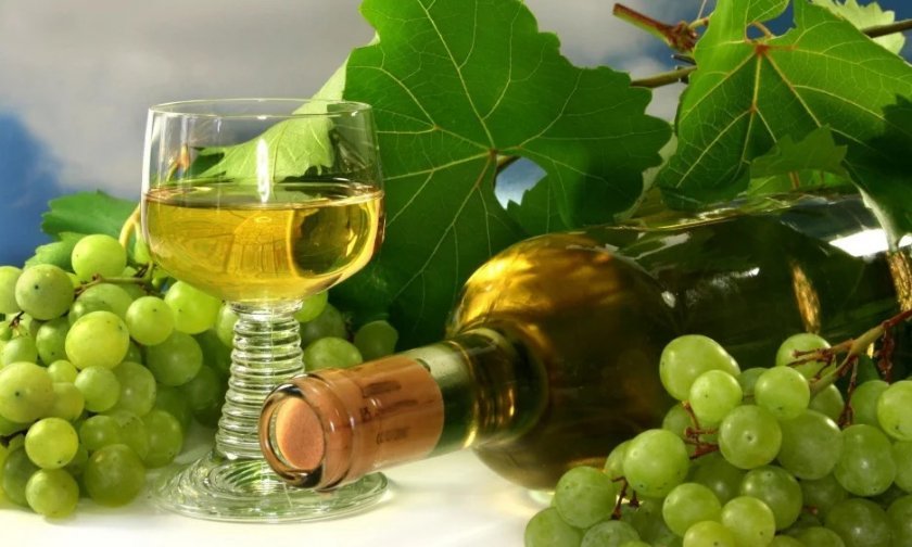 442d75d9f565e611bca80cd38ebd5407 Як зробити вино з білого винограду: прості рецепти, кращі сорти, покрокове приготування