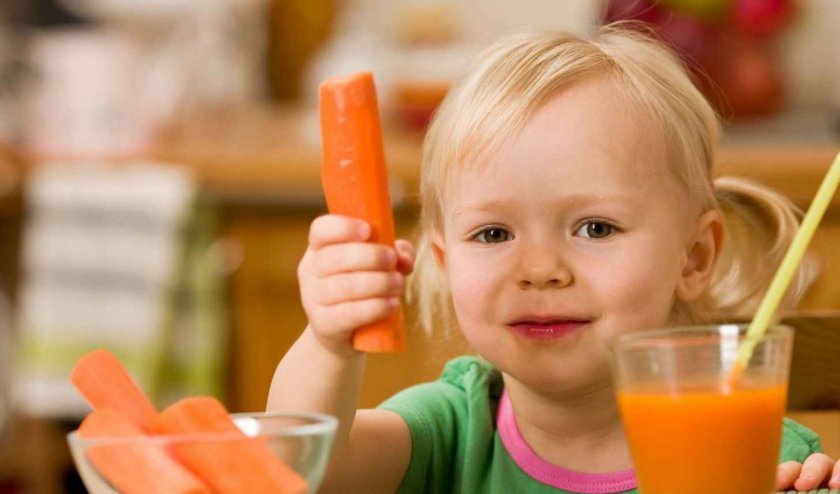 59e6f207ab9bdff188ac35d213548068 Морквяний сік для немовляти: користь і шкода, з якого віку можна давати дитині, правила