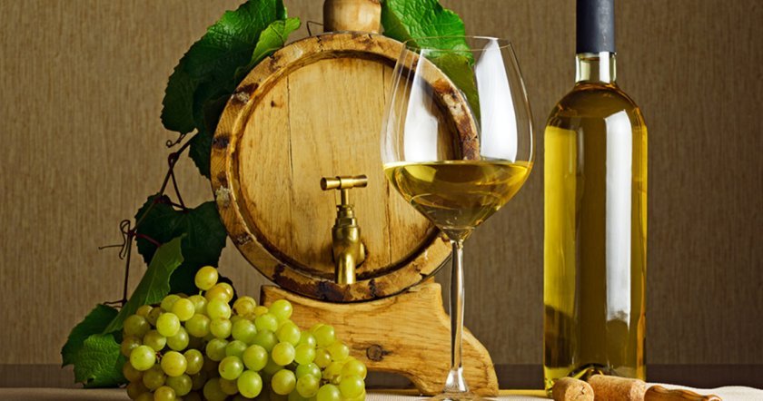 842834d666720c6f88203bf9691d160e Як зробити вино з білого винограду: прості рецепти, кращі сорти, покрокове приготування