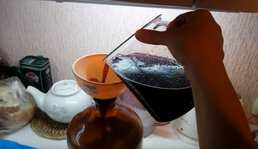 ac53afa2a020b2b4a1673c267059e85b Як зробити вино з чорного винограду в домашніх умовах: прості рецепти приготування, кращі сорти