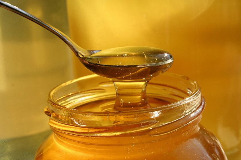 7ba4f22bbf4f904aee5d16a27124ef17 Скільки можна їсти меду в день без шкоди для здоровя: норми і особливості вживання