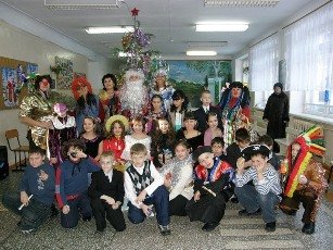 Сценарій свята для учнів середньої школи 5 7 класів «Новорічна казка \ Спляча красуня – 2015» Сценарій свята для учнів середньої школи 5 7 класів «Новорічна казка \ Спляча красуня – 2015»