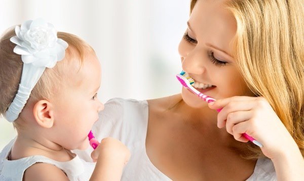 71f5026b45b109c09f65bda333871f56 Як правильно чистити зуби дітям і дорослим. Коли, скільки хвилин, скільки разів на день