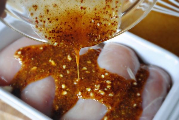cfe788f3fca3f4e641dfce76790a04a9 Курячі крильця в духовці: як смачно приготувати, які рецепти з медовим, соєвим, гірчичним, сметанним маринадом і інші ідеї готування
