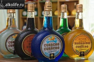 664a972d43610b6eab0d319b7cb1047d Лікер Блю Кюрасао(Blue Curacao): як пити і готувати