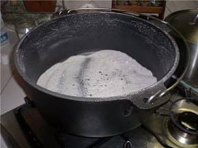 6eb97f2c5989cda2308ba98f71470d6f Як очистити чавунну сковороду від іржі (Відео)