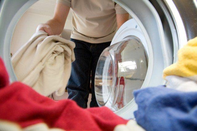 4adcada1c8b57a7e546d9de44468fa1c Як правильно прати: ручне й машинне прання