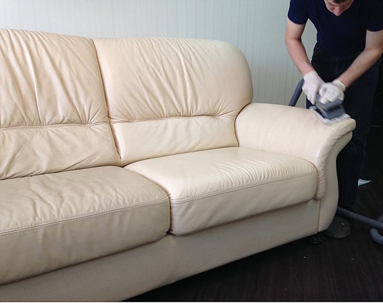 50359a22f84ec64d3aa02a250b227912 Як почистити диван в домашніх умовах: корисні поради