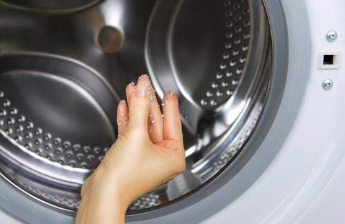 8880cff7fb40c60f59fa2fdf72de72ae Як позбавитися від запаху в пральній машині автомат?