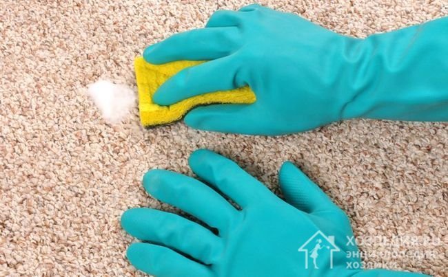 e4ab0789dc7fd32cde2e2368b71bec7e Як почистити килим в домашніх умовах – содою, оцтом