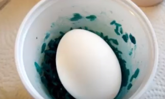  Як фарбувати яйця на Великдень своїми руками, оригінальні ідеї фарбування яєць