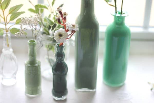 8dec83dbcd0577d7b0be6b4b119369ea Як зробити декоративні вази зі скляних пляшок