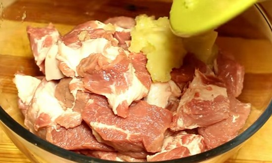  Маринад для шашлику з свинини, щоб мясо було мяким і смачним