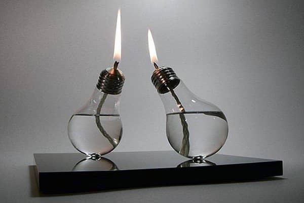 a9932c0850062baff1b93f9c8aa0da7f Як зробити свічку з перегорілої лампочки