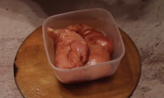  Дієтичні рецепти страв з курячої грудки, запеченої в духовці в домашніх умовах