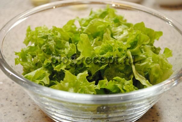 32daec953f7fd5e55e49b8472f59acc4 Класичний і простий рецепти салату «Цезар» з куркою, покрокові з фото