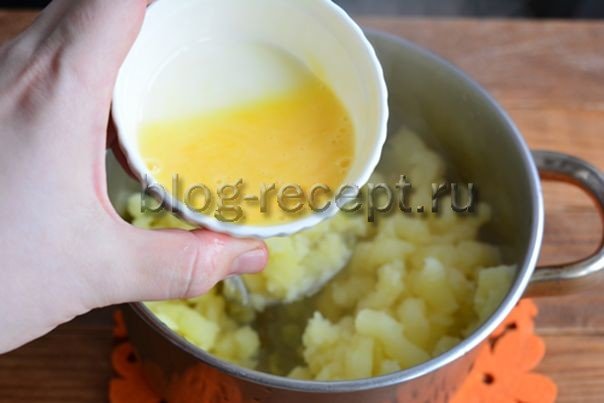 492e887641e339e4b516be3b67c3473f Як приготувати картопляне пюре на молоці, вершках, на воді