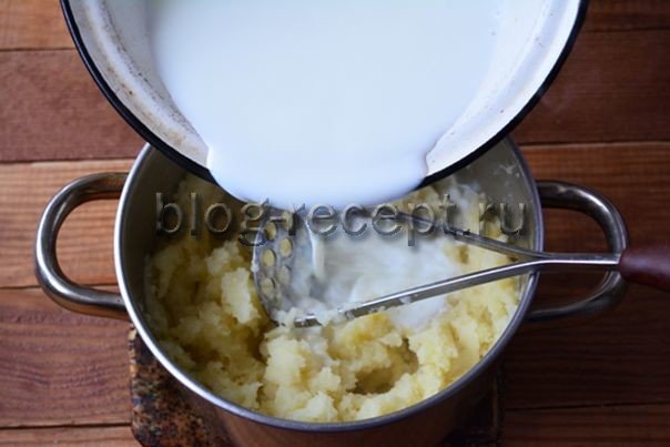 a55cde05eae3dc515b7edc47df118eb5 Як приготувати картопляне пюре на молоці, вершках, на воді