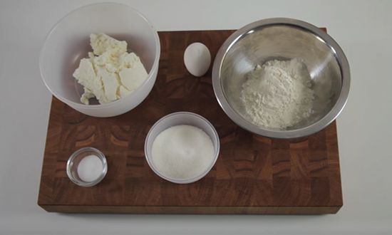  Повітряні та ніжні сирники із сиру — рецепти приготування сирників в духовці