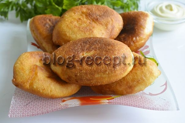 ba533e5084b859c3abbbf4acf1dc9e5d Три рецепта смажених пиріжків з картоплею, з різним тестом і...