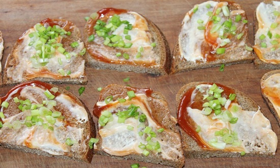  Оригінальні та прості рецепти приготування гарячих бутербродів в духовці з покроковим описом